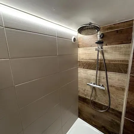 Chalet De L'ours, 4 Etoiles, Avec Et Proche Des Pistes La Clusaz