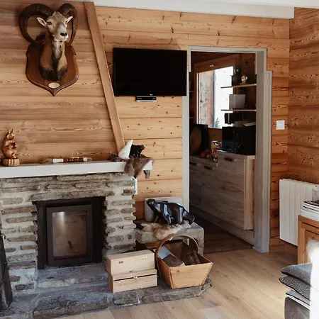 De L'ours, 4 Etoiles, Avec Et Proche Des Pistes Alpesi faház *